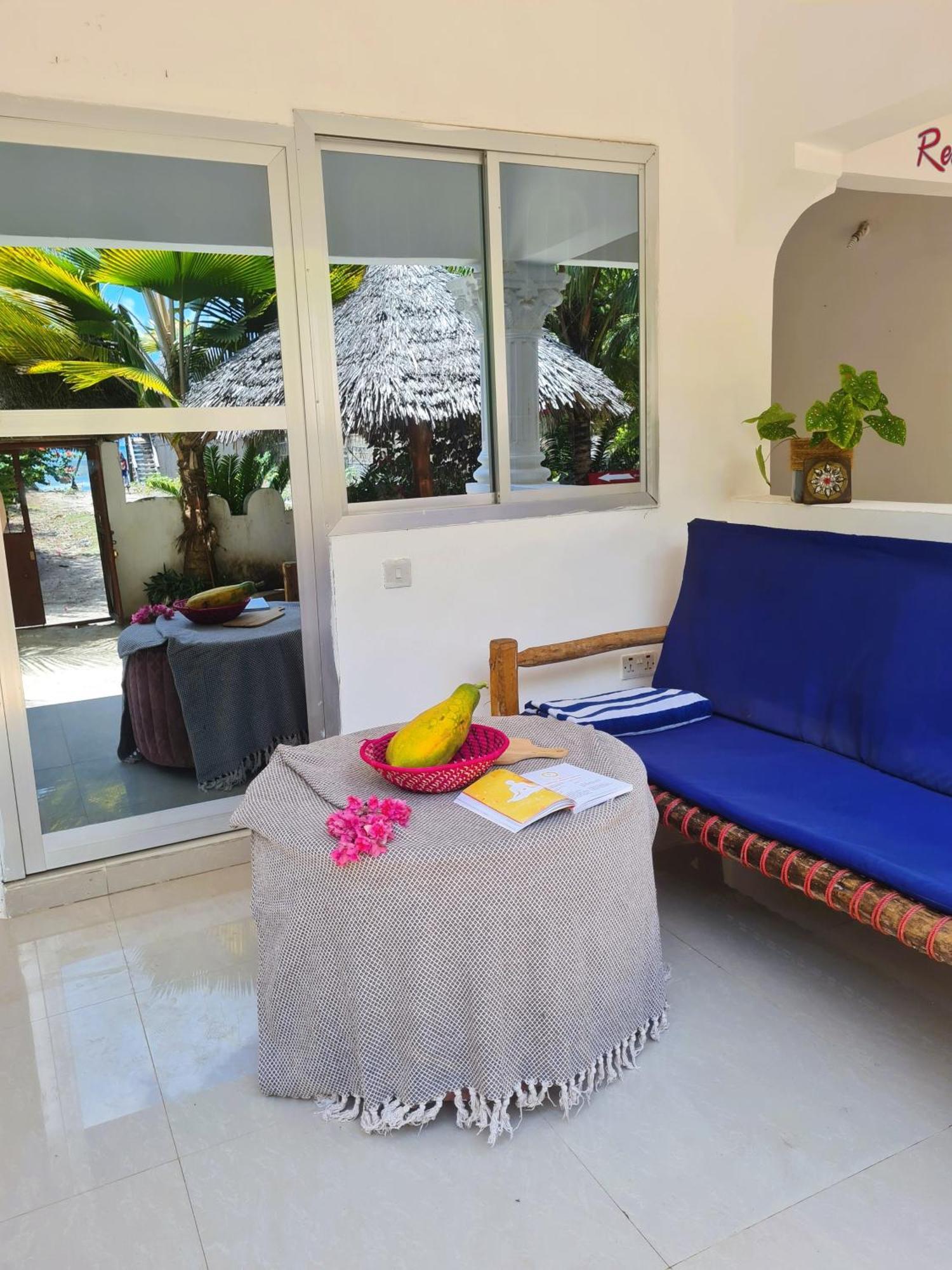 Beachfront Villa Ladha Ya Zanzibar Джамбіані Екстер'єр фото
