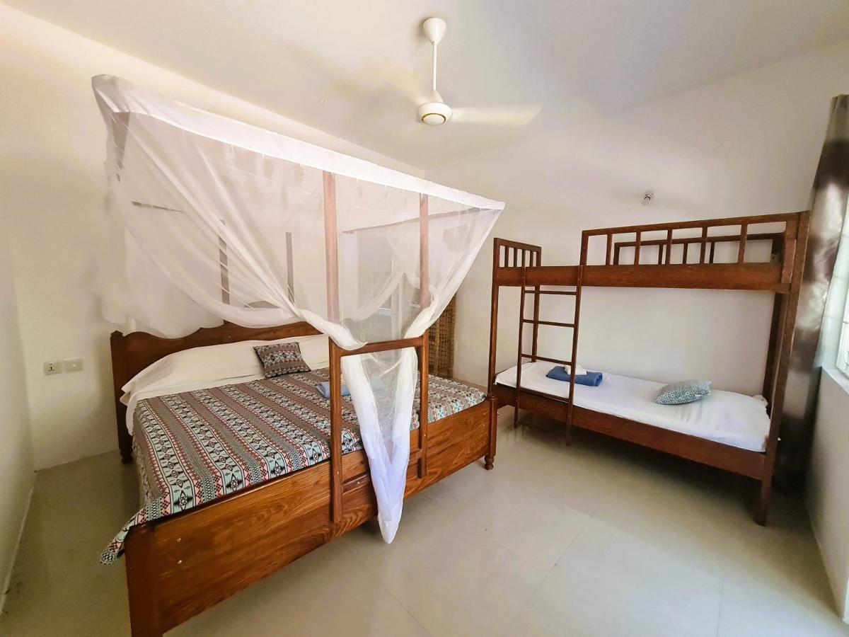 Beachfront Villa Ladha Ya Zanzibar Джамбіані Екстер'єр фото