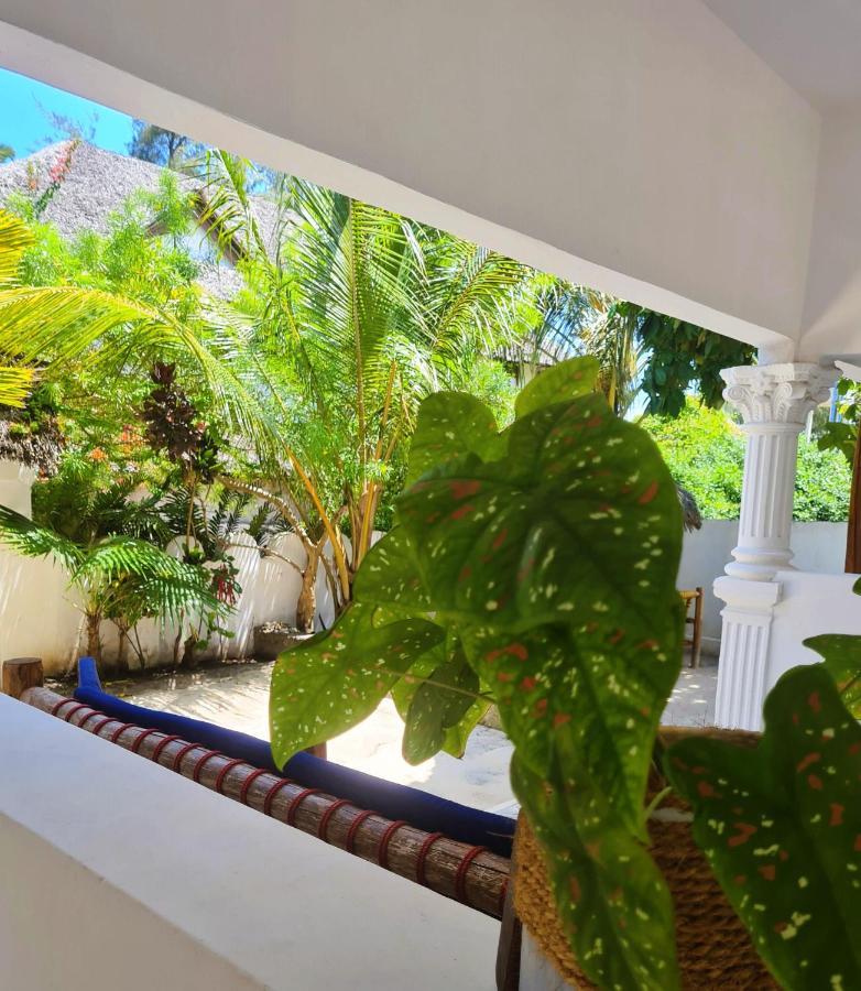 Beachfront Villa Ladha Ya Zanzibar Джамбіані Екстер'єр фото