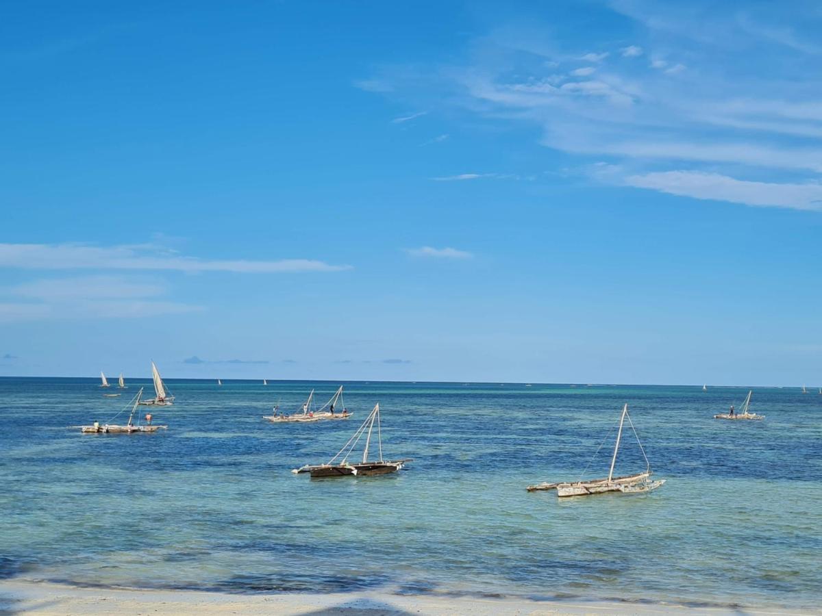 Beachfront Villa Ladha Ya Zanzibar Джамбіані Екстер'єр фото